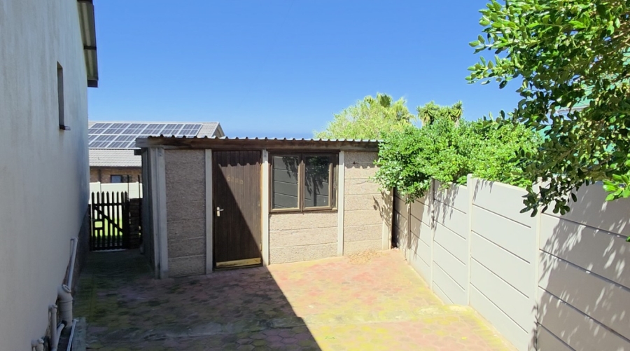4 Bedroom Property for Sale in Dana Bay Western Cape